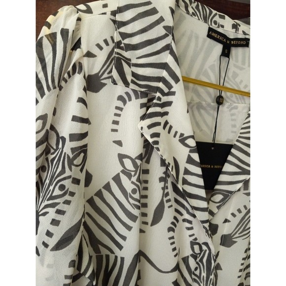America And Beyond Womens Semi Sheer Grey/white Zebra Print Jumpsuit Small - Picture 5 of 16